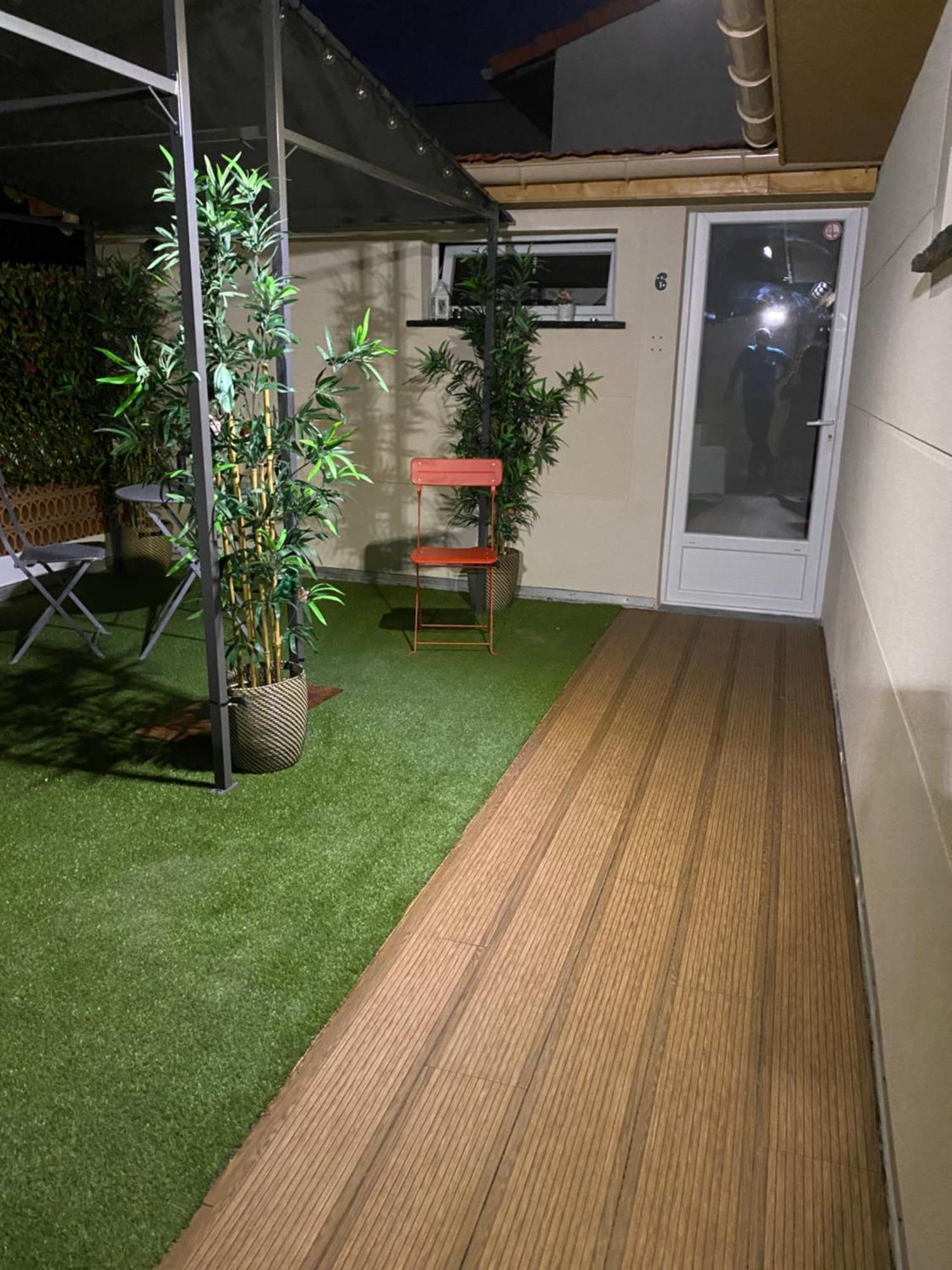 Paris-Eiffel, Bienvenue -Terrasse -Netflix Apartment Pantin Bagian luar foto